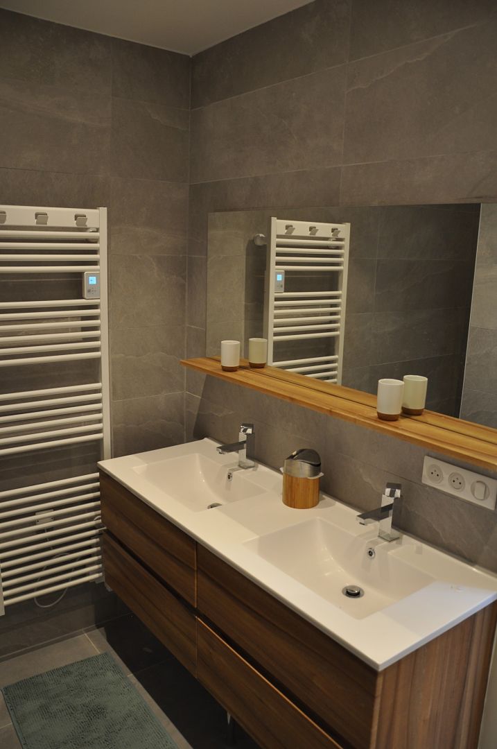 salle-bains-chambre-lucques-gite-montpellier-herault salle-bains-chambre-lucques-gite-montpellier-herault