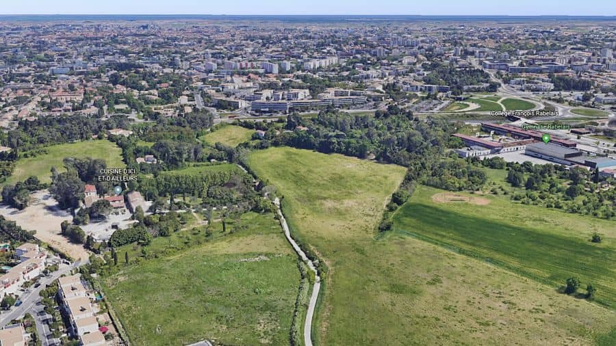 vue-aerienne-domaine-des-coteaux-verdure-proche-montpellier-gite-chambres-hotes vue-aerienne-domaine-des-coteaux-verdure-proche-montpellier-gite-chambres-hotes
