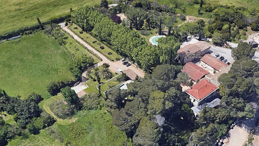 vue-aerienne-domaine-des-coteaux-gite-piscine-chambres-hotes-montpellier vue-aerienne-domaine-des-coteaux-gite-piscine-chambres-hotes-montpellier